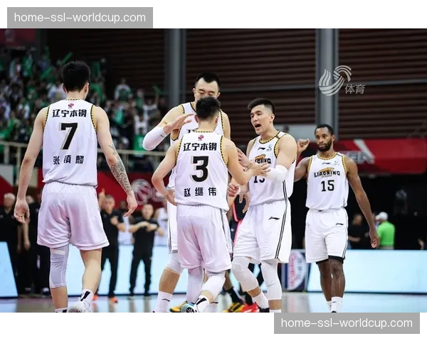 CBA总决赛：辽宁队4-2击败新疆队，夺得三连冠