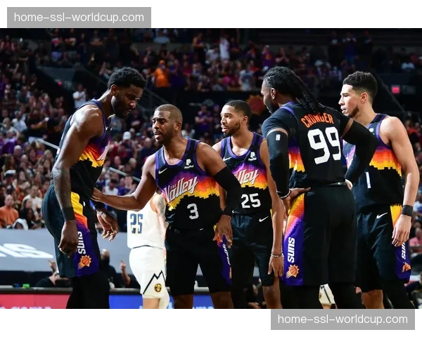 消息:太阳更新伤病报告,比尔出战成疑影响后场防守强度