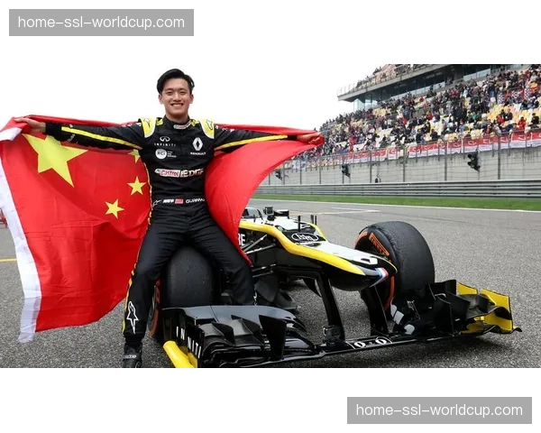 F1沙特正赛:维斯塔潘夺冠,中国车手周冠宇以第9名完赛获积分